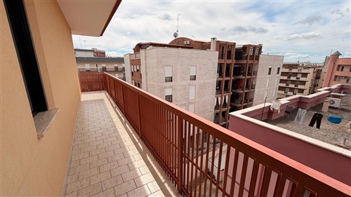 Appartamento con Esclusivo Attico Abitabile e Terrazza Panoramica